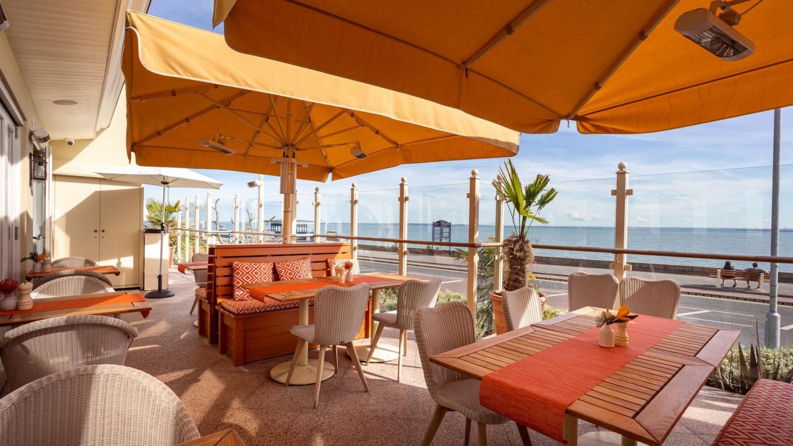 Roslin Beach Hotel Restaurant Terrace, Southend, Essex